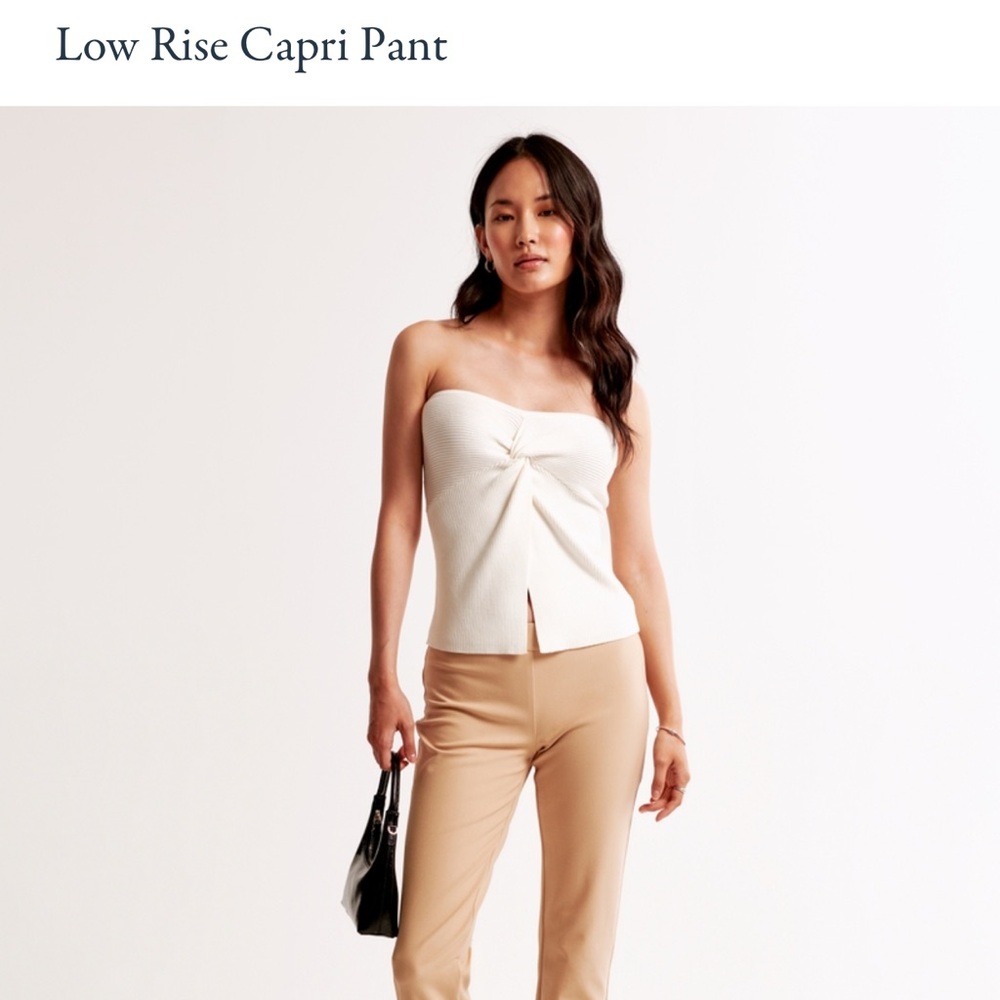 BNWT khaki low rise capri pants A&F 27L
